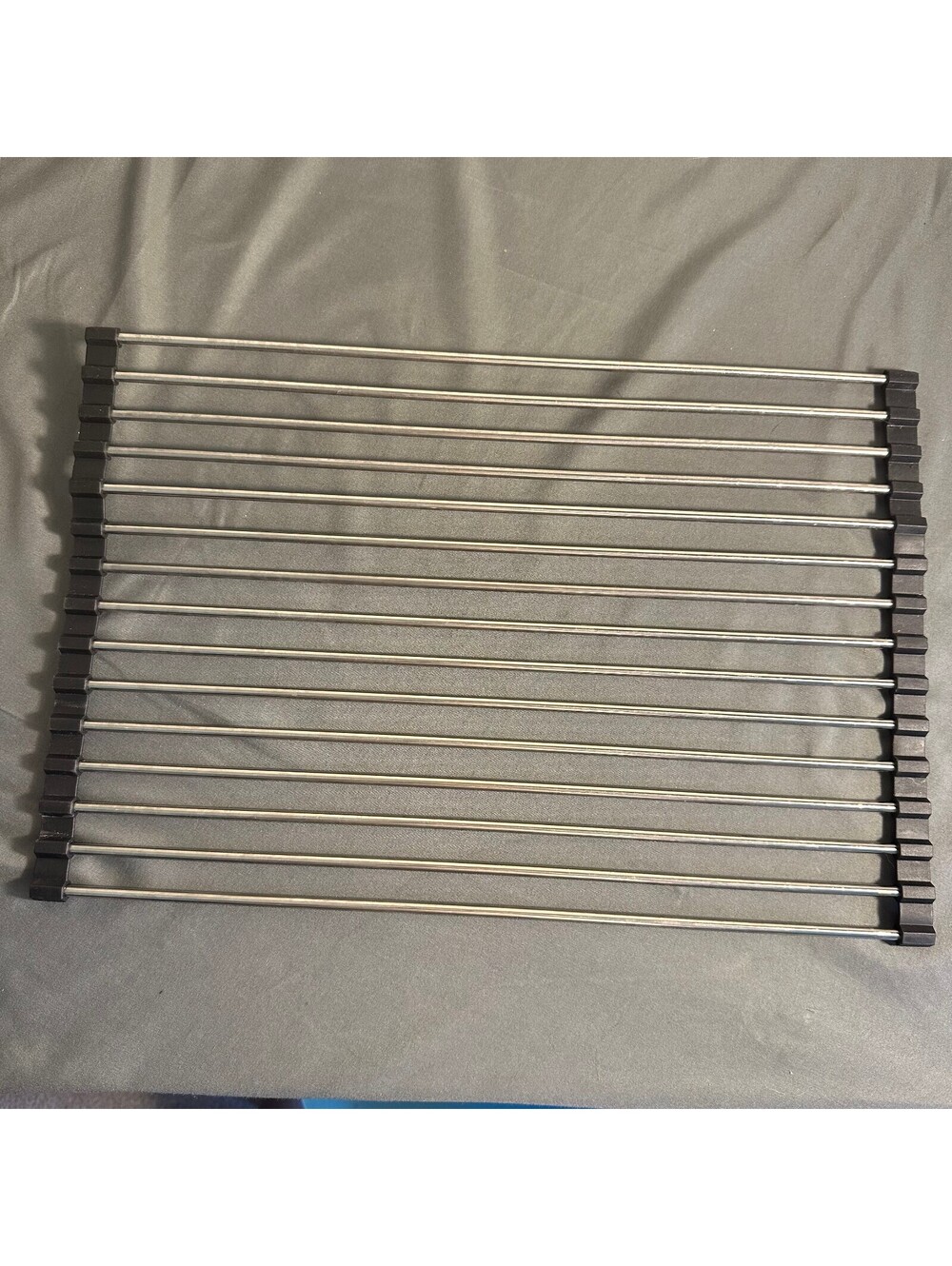 Roll Up Dish Drying Rack - Picture 2 of 3